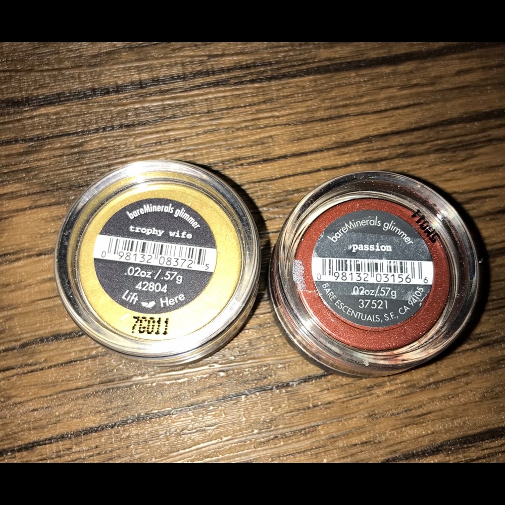 Makeup Bundle - Picture 2 of 5